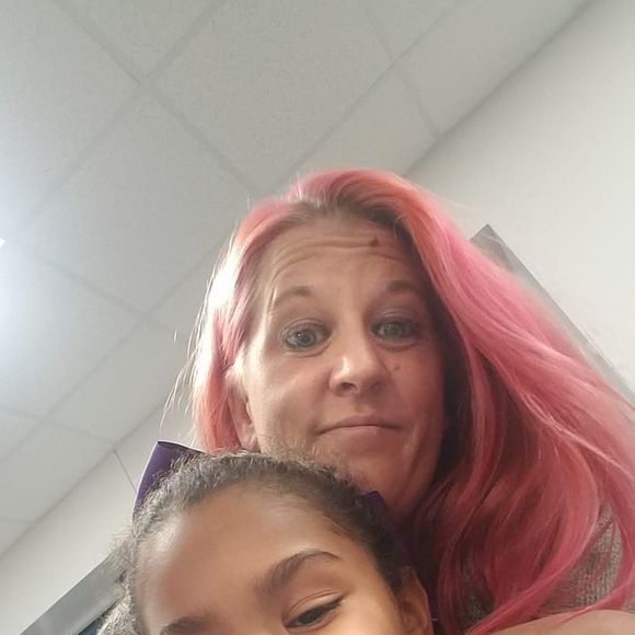 Meet your Posher, Erin - Picture 1 of 1